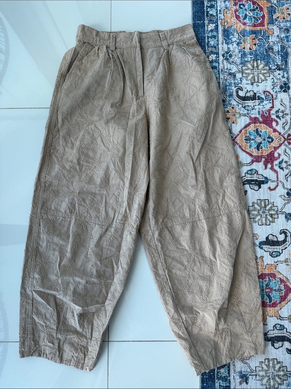House of Harlow Cropped Barrel Pants